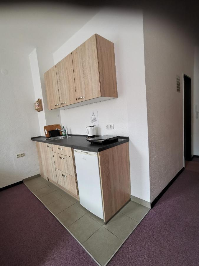 Hotel-Pension Zum Hirsch Hattersheim am Main ภายนอก รูปภาพ