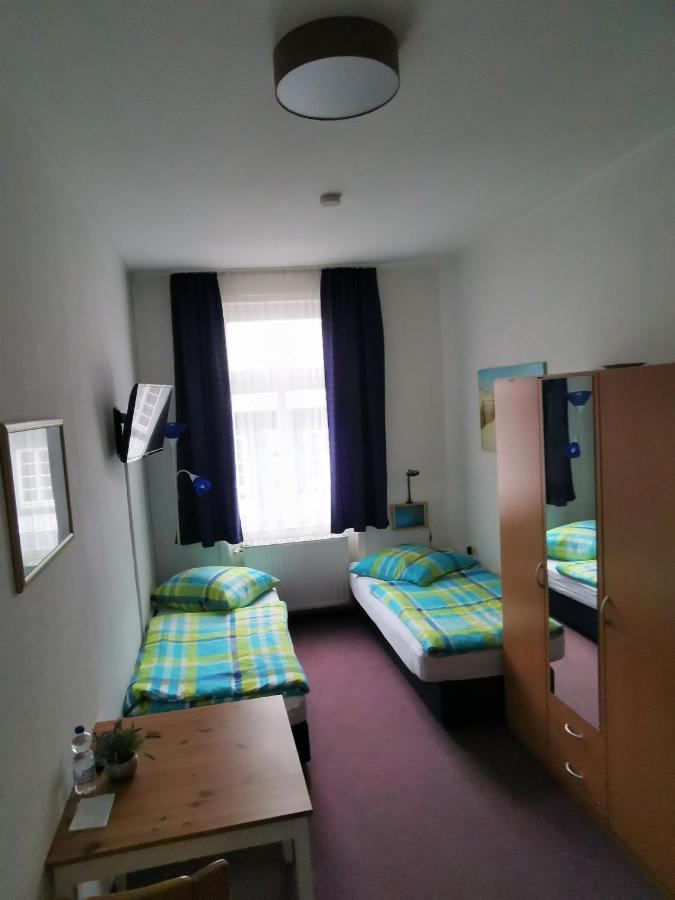 Hotel-Pension Zum Hirsch Hattersheim am Main ภายนอก รูปภาพ