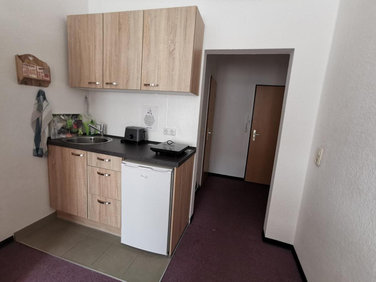 Hotel-Pension Zum Hirsch Hattersheim am Main ภายนอก รูปภาพ