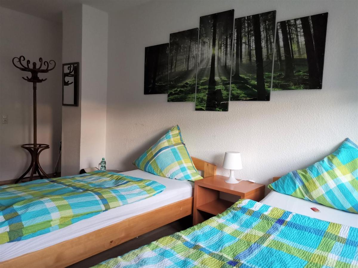 Hotel-Pension Zum Hirsch Hattersheim am Main ภายนอก รูปภาพ