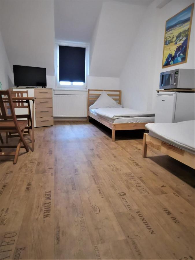 Hotel-Pension Zum Hirsch Hattersheim am Main ภายนอก รูปภาพ