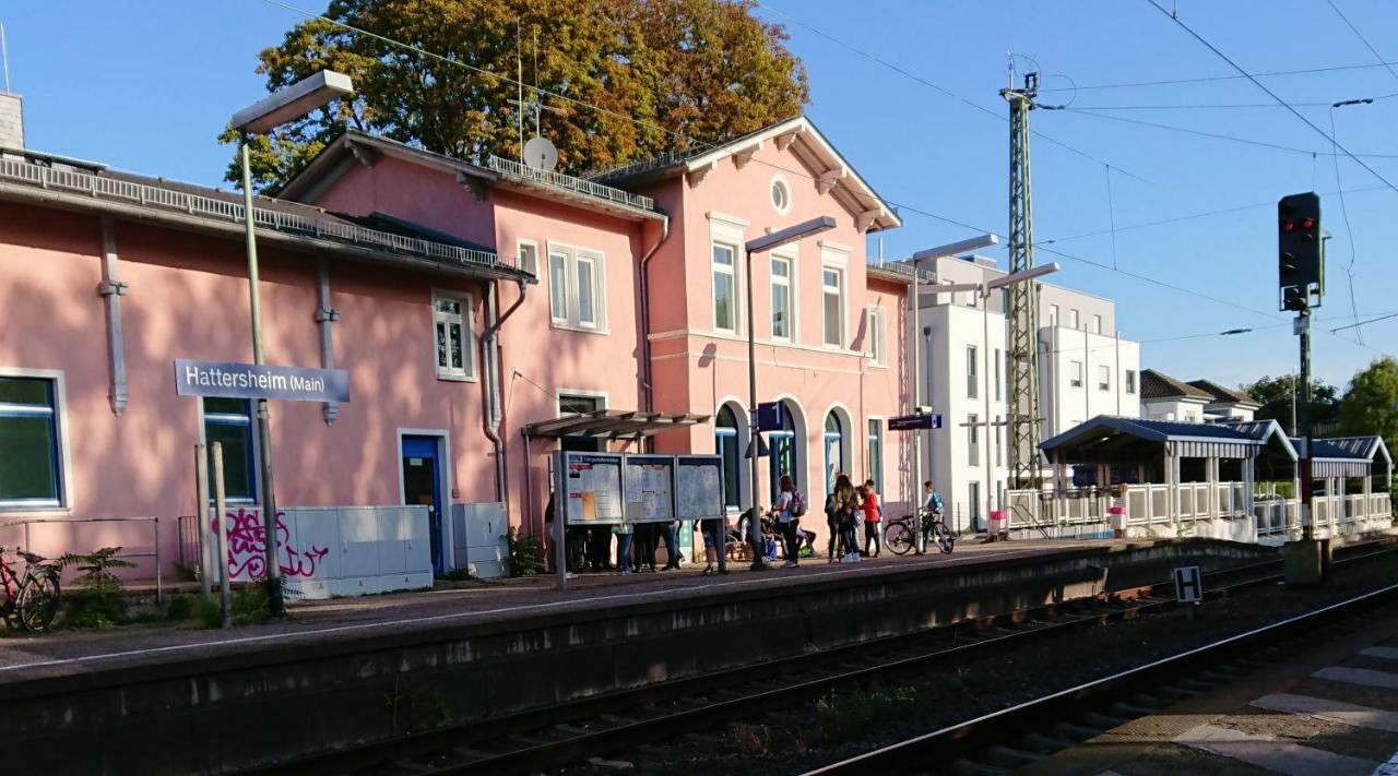 Hotel-Pension Zum Hirsch Hattersheim am Main ภายนอก รูปภาพ